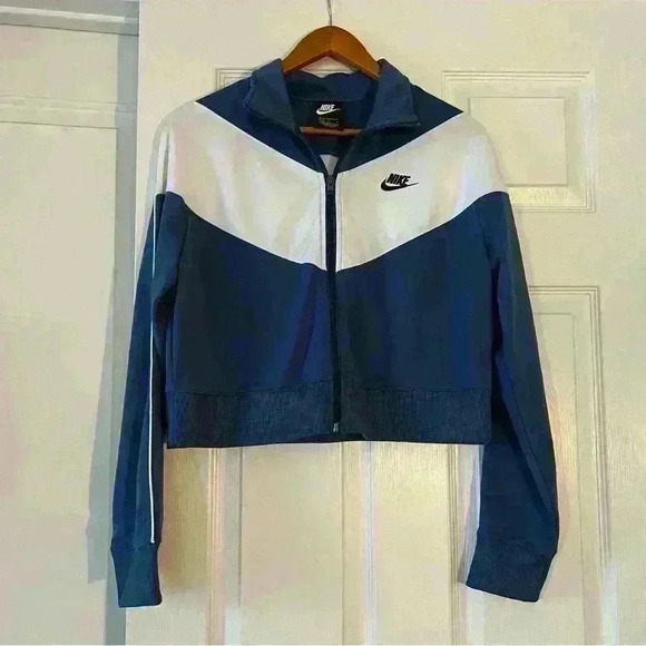 Nike Heritage Cropped Track Jacket - Picture 1 of 5